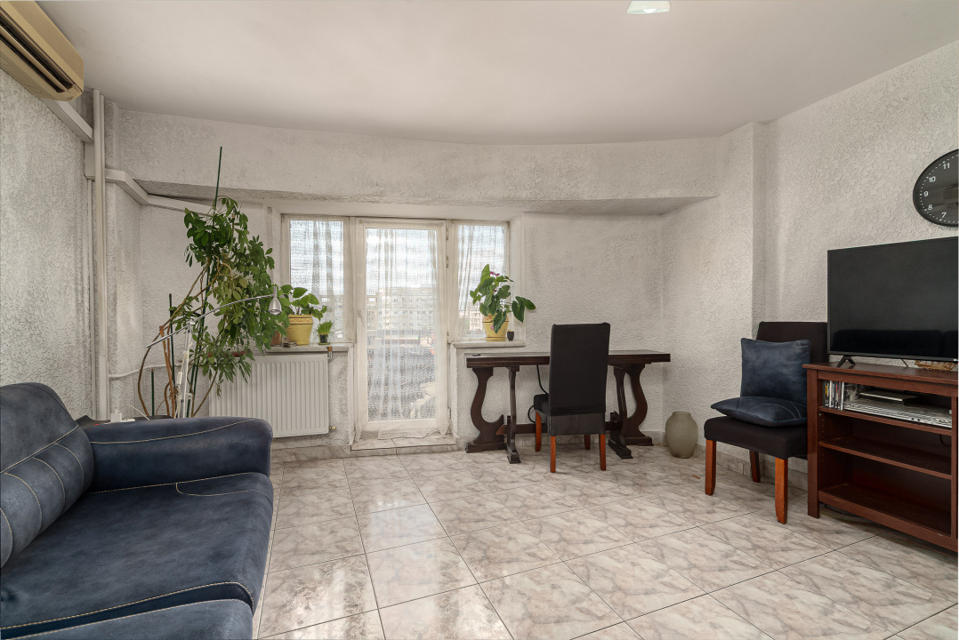 Singurul apartament de vanzare de acest tip - in Piata Alba Iulia