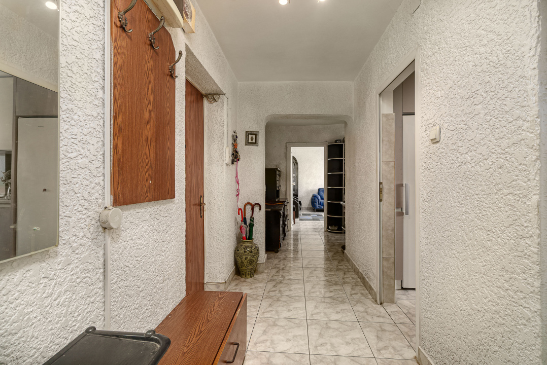 Singurul apartament de vanzare de acest tip - in Piata Alba Iulia