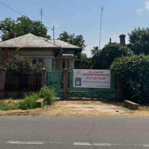 langa Primaria Gorgota, casa locuibila cu teren generos