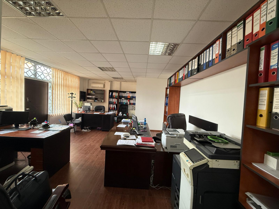 Spatiu Comercial , zona Giurgiului pe Strada Toporasi !