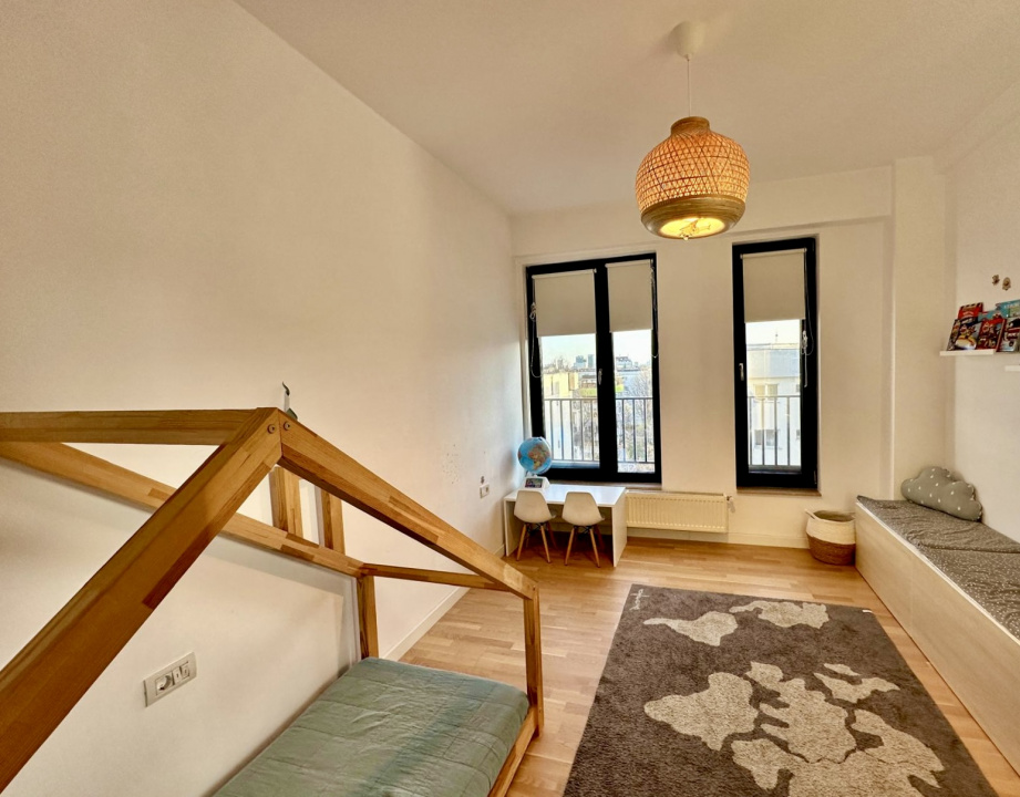 3 camere de închiriat, Bloc nou 2018,  2 băi,  Parcare inclusă -zona Aviatiei