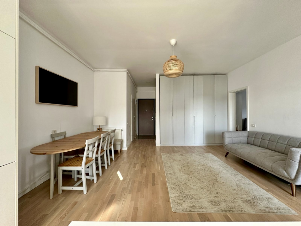 3 camere de închiriat, Bloc nou 2018,  2 băi,  Parcare inclusă -zona Aviatiei