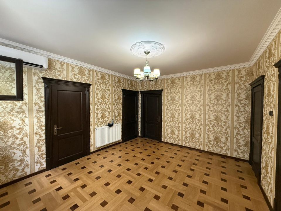 4 camere cu finisaje de lux în vila exclusivistă din cartierul Primăverii