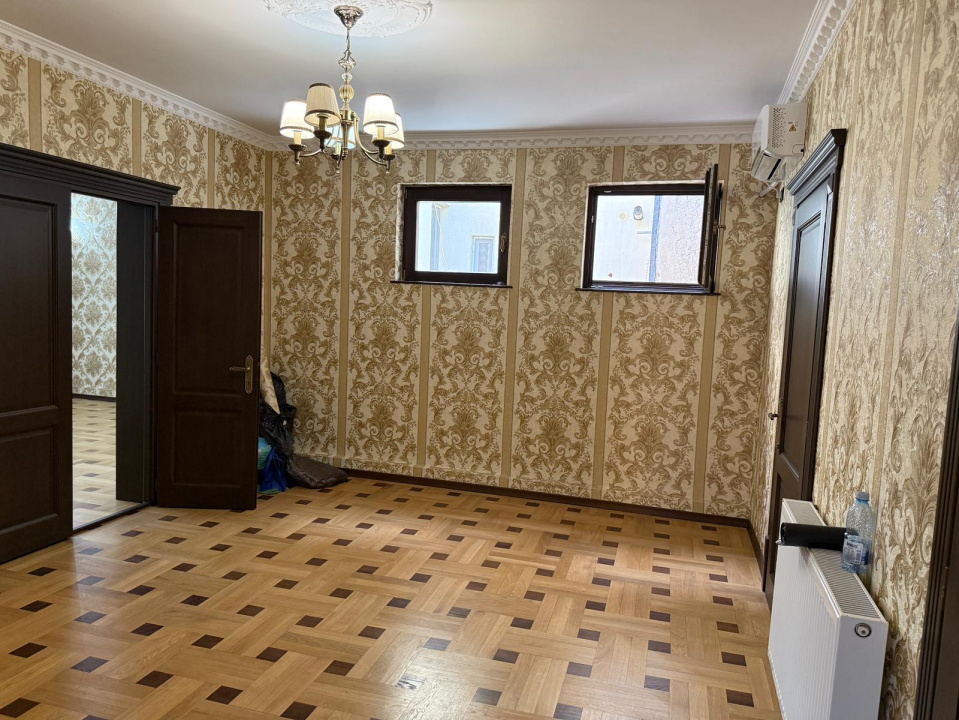 4 camere cu finisaje de lux în vila exclusivistă din cartierul Primăverii