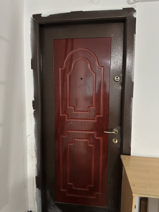 1 DECEMBRIE APARTAMENT 4 CAMERE 98 MP+LOT 22 MP PARCARE