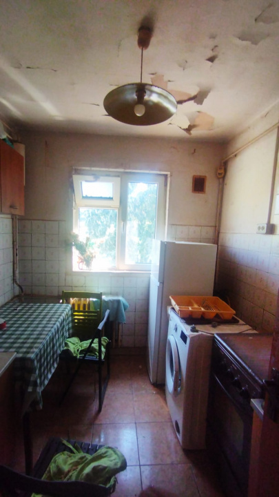 Vânzare apartament 2 camere – Drumul Taberei, Str. Brașov  Piața Moghioroș