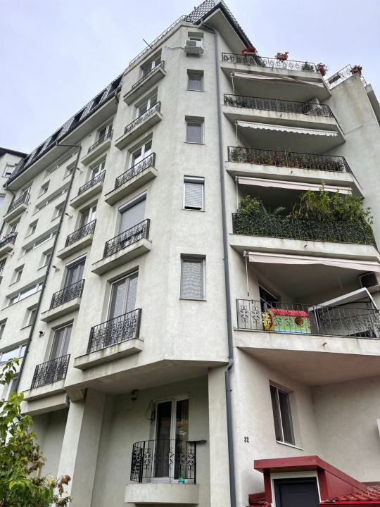 Închiriez garsonieră decomandată – Tineretului, Str. Pajiștei Preț: 390 €/lună