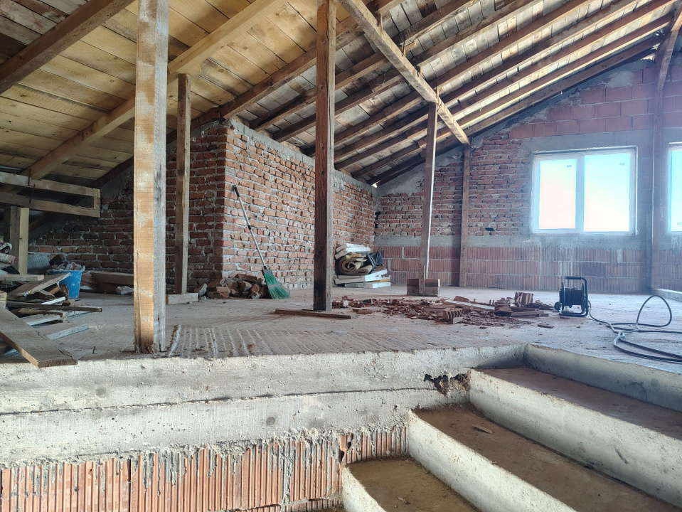 Casa in spatele Primariei Adunatii Copaceni - Giurgiu