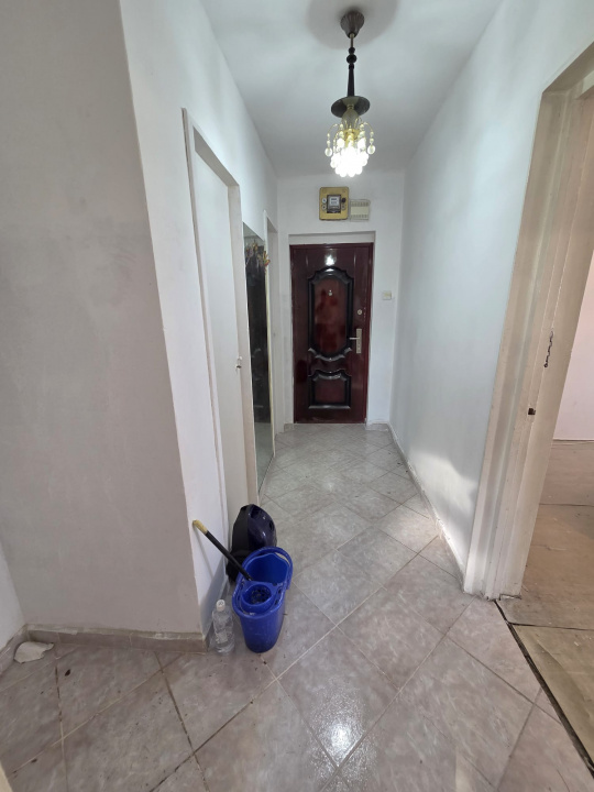 Megaocazie apartament 2 camere decomandat, etaj.8/10 – vizavi de Bucur Obor