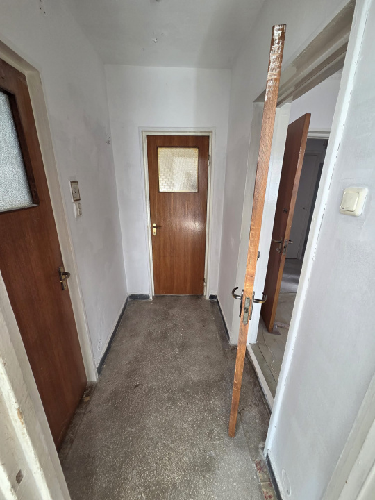 Megaocazie apartament 2 camere decomandat, etaj.8/10 – vizavi de Bucur Obor