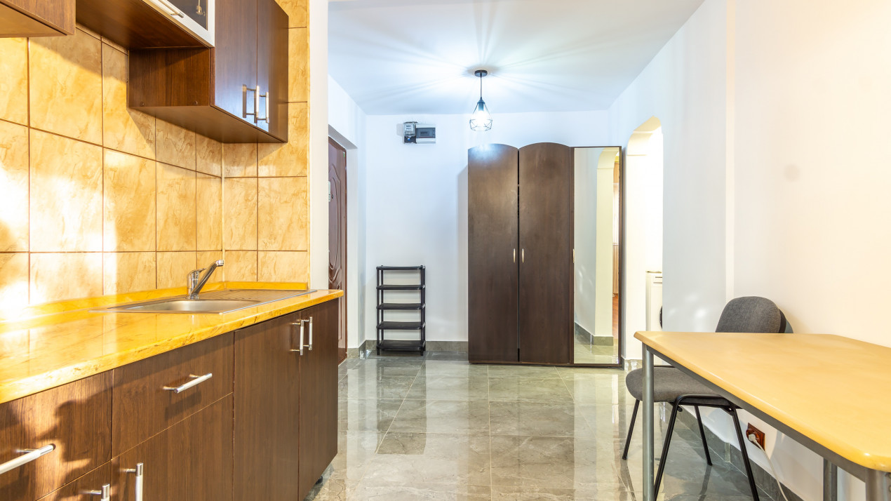2 camere Vintilă Mihailescu 11, recent renovat, 2/4, mobilat si utilat, AC