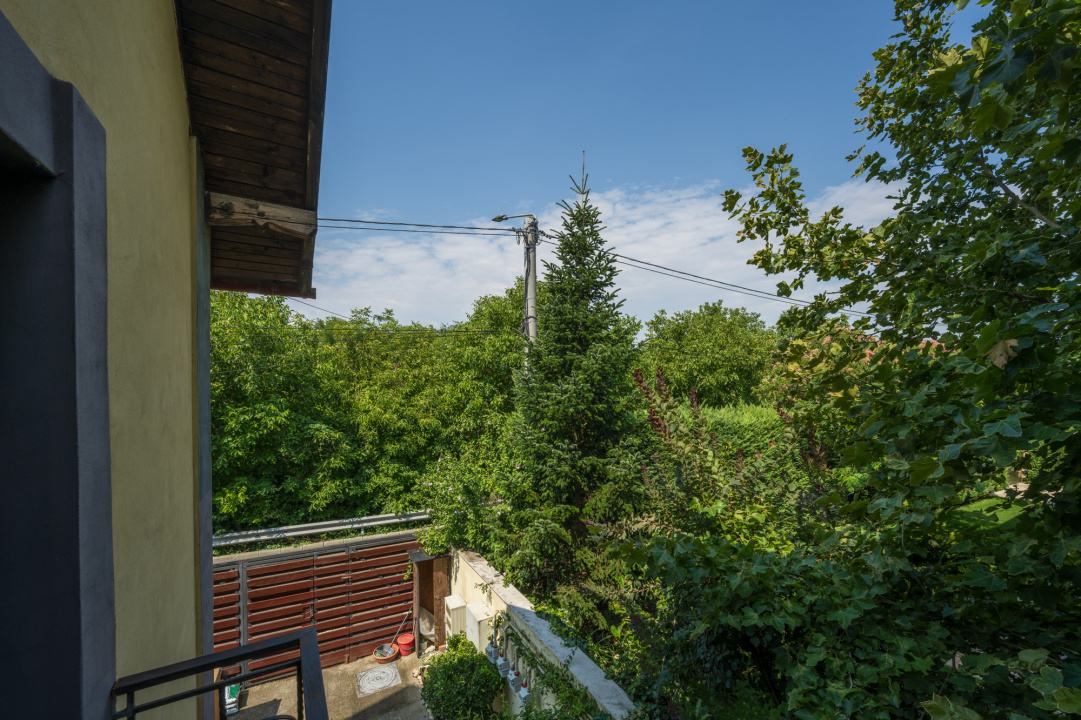 OTOPENI – MARIN SORESCU , CASA IN TRIPLEX 150 MP, LOT 300 MP!