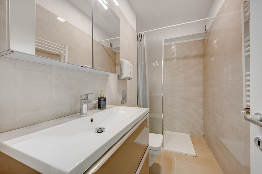 SOSEAUA NORDULUI-HERĂSTRĂU, GARSONIERĂ CU TERASA, 33MP! 