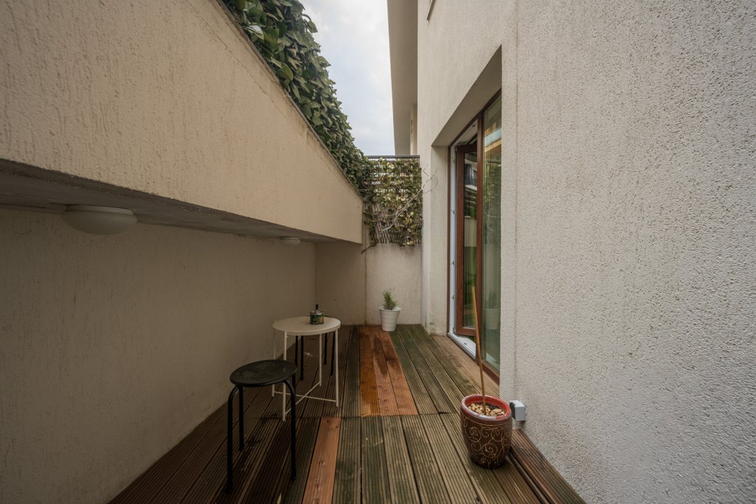 SOSEAUA NORDULUI-HERĂSTRĂU, GARSONIERĂ CU TERASA, 33MP! 