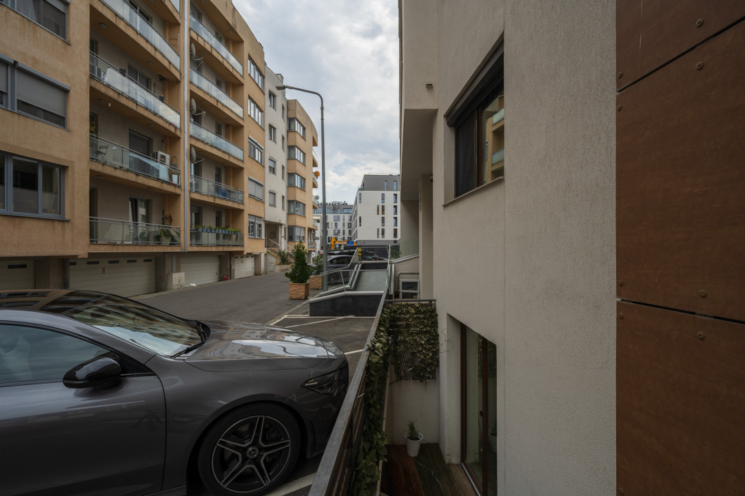 SOSEAUA NORDULUI-HERĂSTRĂU, GARSONIERĂ CU TERASA, 33MP! 