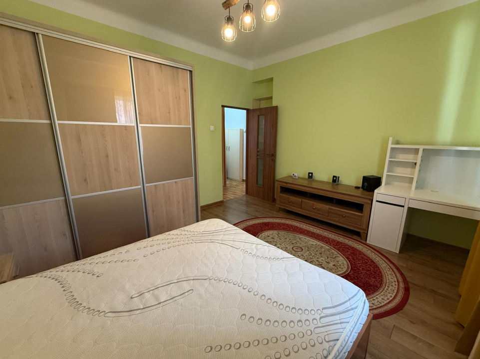 Apartament spatios cu centrala proprie, Armeneasca - Mosilor