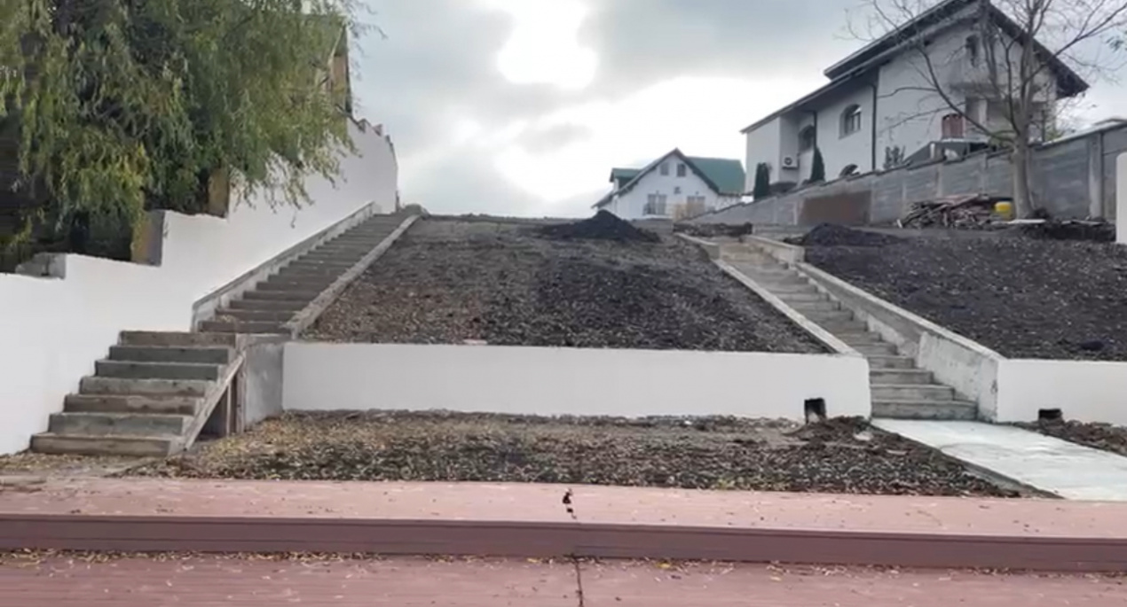 0% COMISION - Snagov, Teren cu deschidere la lac - Ponton - Locuinta P+1E 