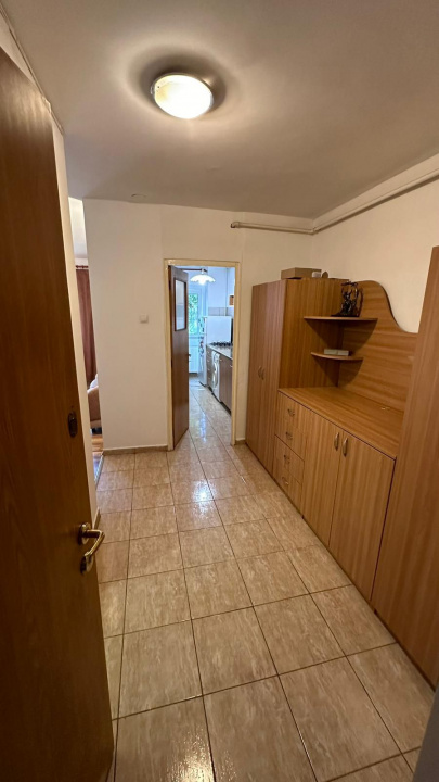 Garsonieră decomandată Unirii Anastasie Panu – mobilată etaj 1/8, Pret 380 E