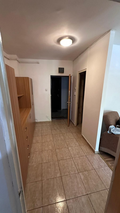 Garsonieră decomandată Unirii Anastasie Panu – mobilată etaj 1/8, Pret 380 E