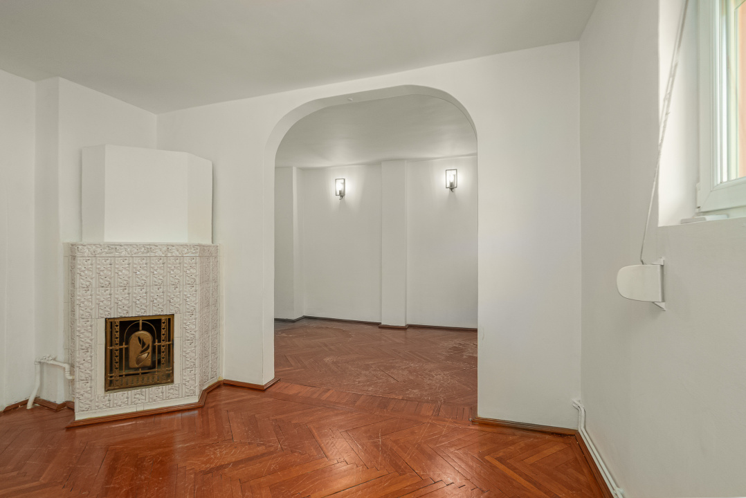Casa de închiriat Str Justinian pretabilă birouri