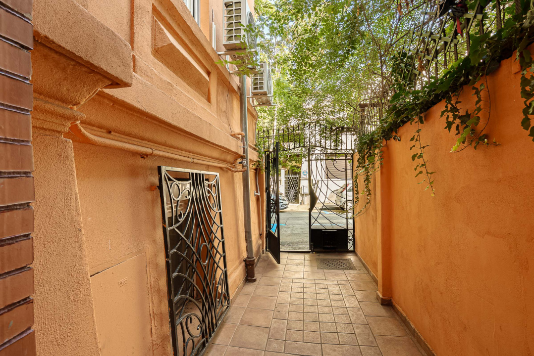 Casa de închiriat Str Justinian pretabilă birouri