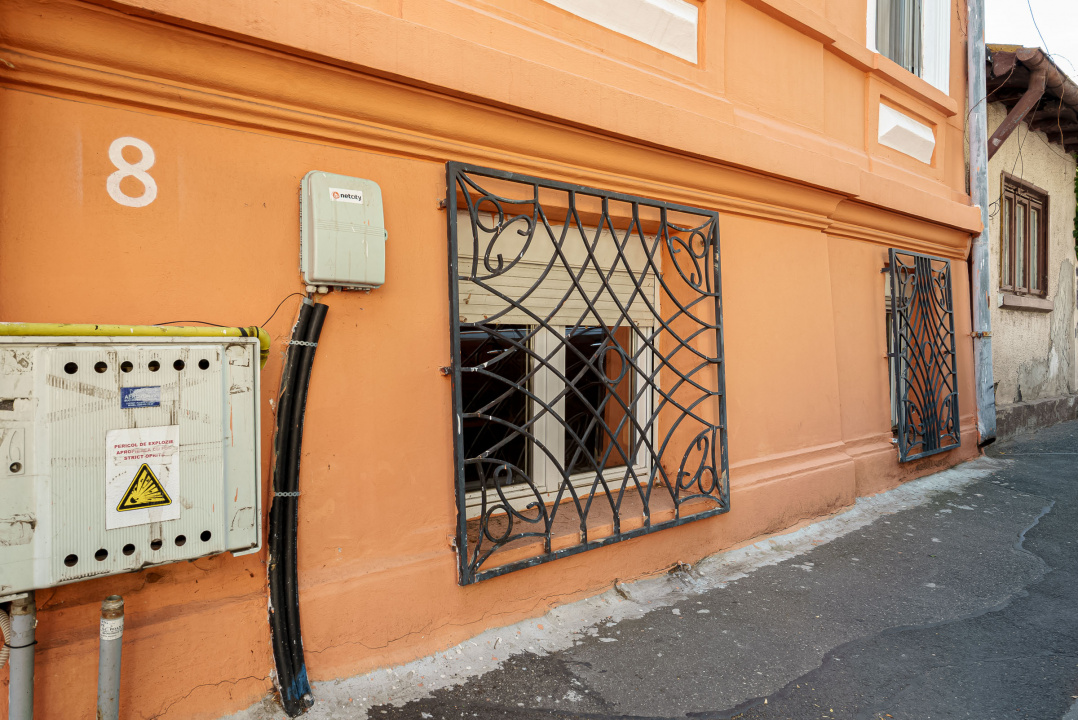 Casa de închiriat Str Justinian pretabilă birouri