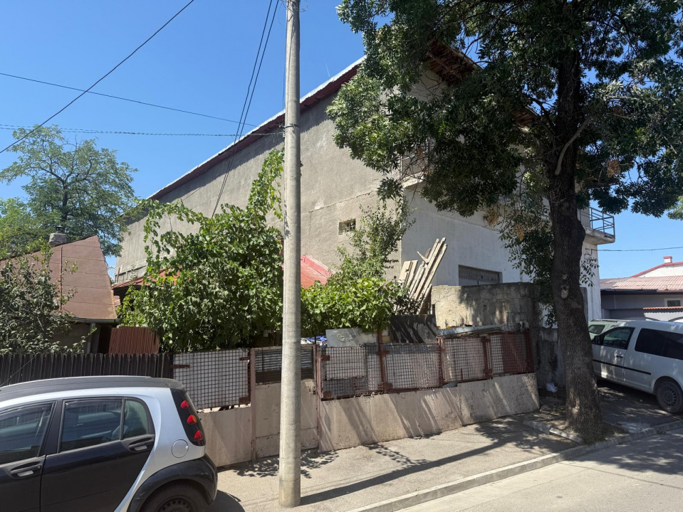 MEGA OCAZIE – CLADIRE DE 1000MP CU MULTIPLE POSIBILITATI DE UTILIZARE!