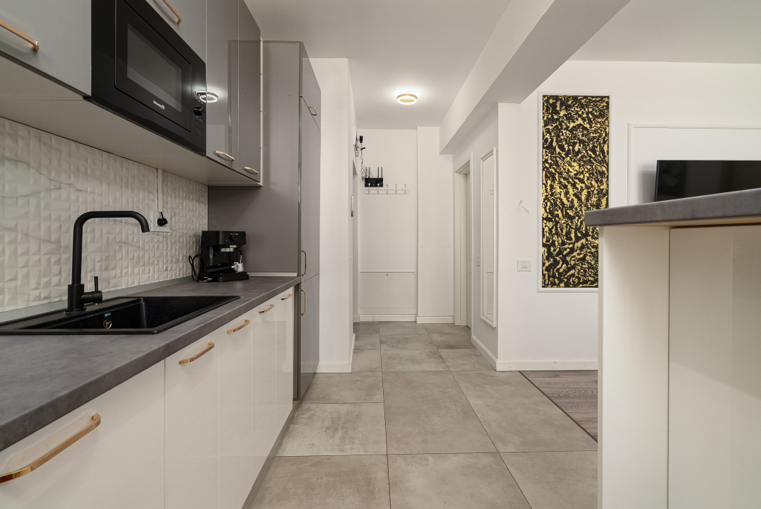 Via Pipera, 3 cam, 74 mp, mobilat-utilat, 2 gr sanit, loc de parcare subteran