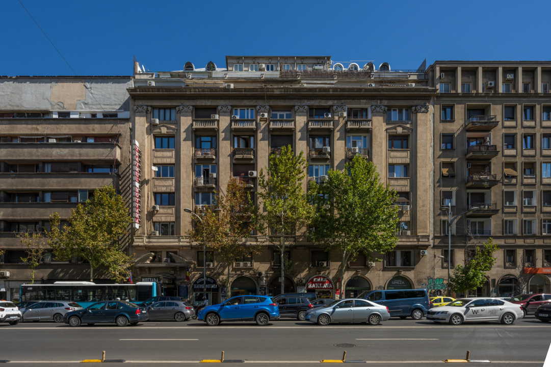 Garsoniera  Piata Romana,  Bd Magheru 20, Teatrul Nottara, etaj 7/9