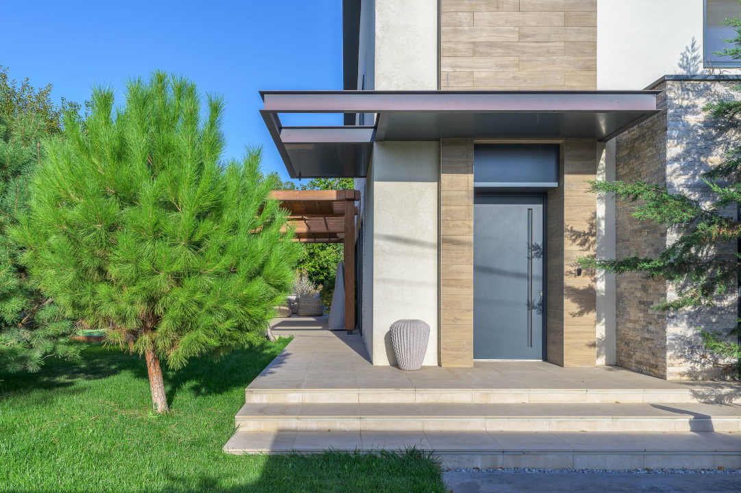 TUNARI, VILA MODERNA - 400 MP TOTAL, 1500 MP LOT!