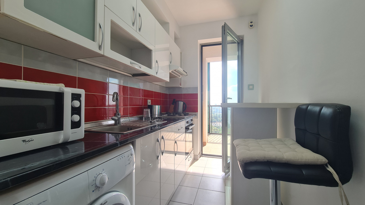 Garsonieră studio în Asmita Gardens — etaj 13/17, terasă 10 mp 