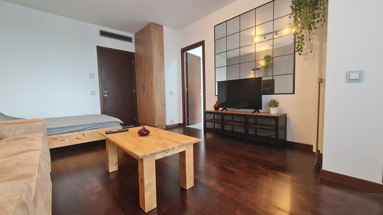 Garsonieră studio în Asmita Gardens — etaj 13/17, terasă 10 mp 
