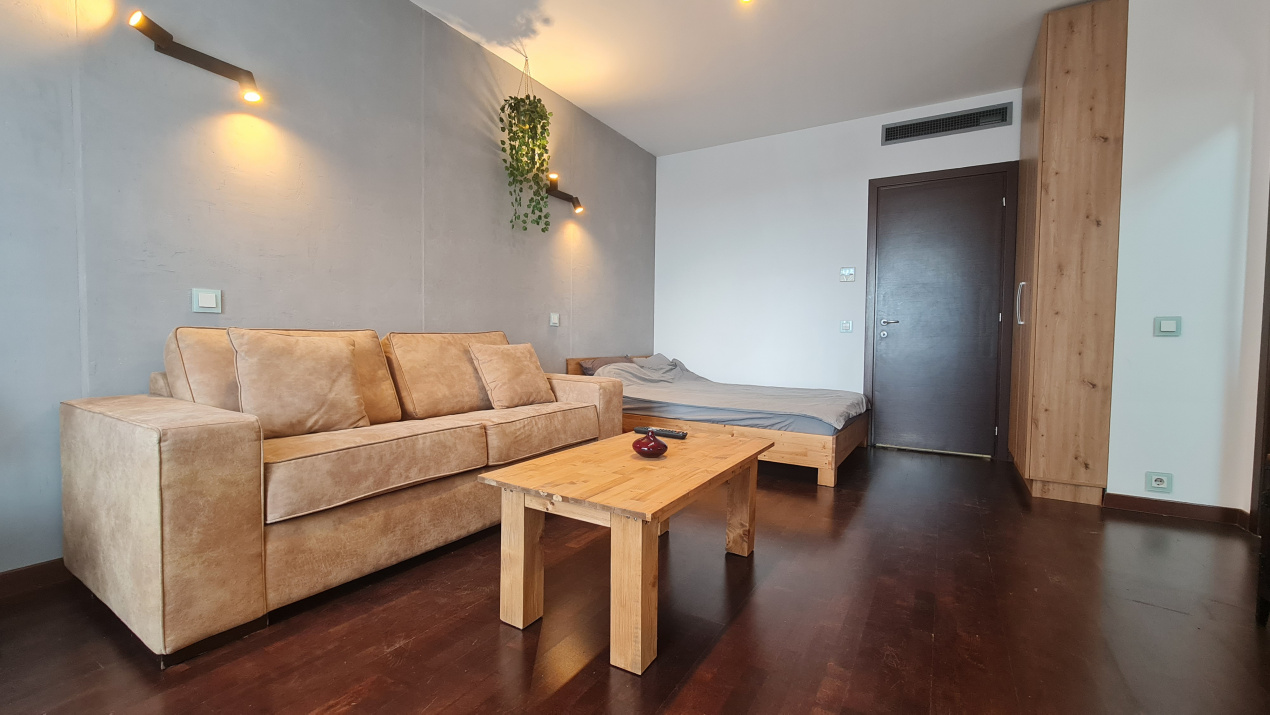 Garsonieră studio în Asmita Gardens — etaj 13/17, terasă 10 mp 