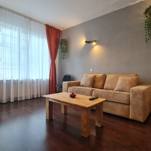 Garsonieră studio în Asmita Gardens — etaj 13/17, terasă 10 mp 
