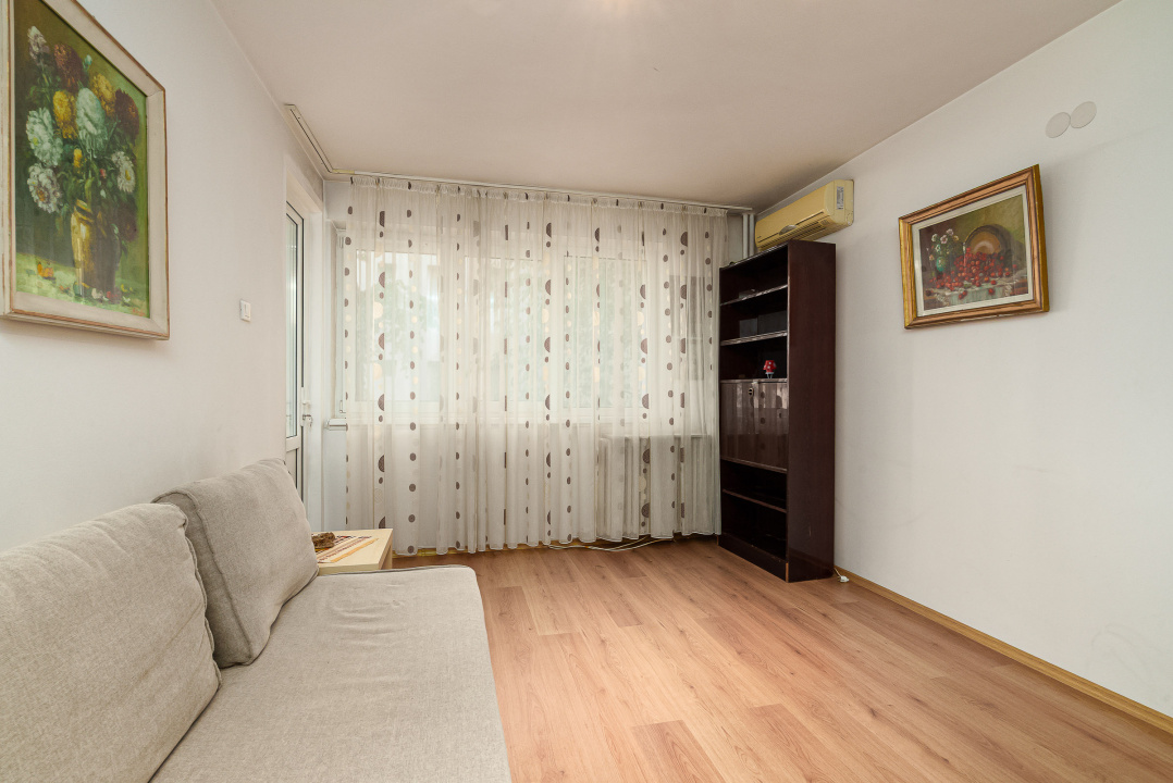 Calea Giulesti, etaj 1,, bloc anvelopat, 3 camere, vedere spate
