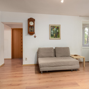 Calea Giulesti, etaj 1,, bloc anvelopat, 3 camere, vedere spate
