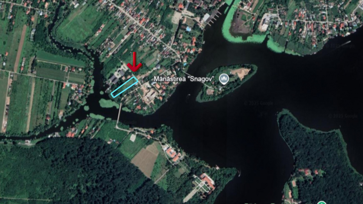 Teren Manastirea Snagov. Deschidere lac. Front stradal 30 metri. 