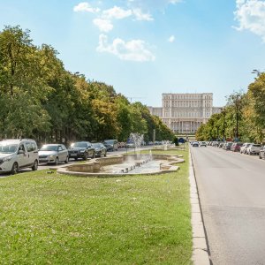 Apartament cu 4 camere pe Bulevardul Unirii - Fantani