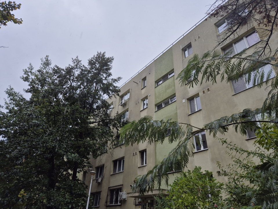 Drumul Taberei - Parc Moghioros - decomandat - bloc reabilitat 