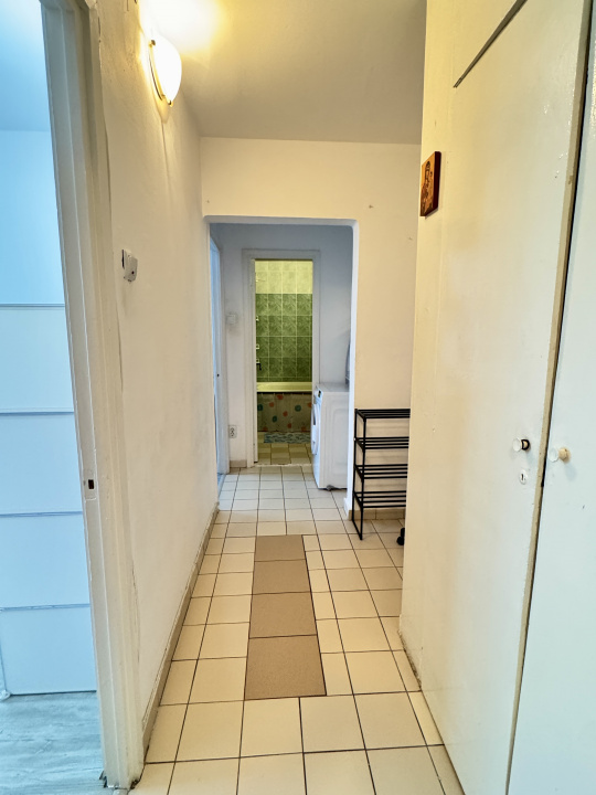 Apartament 3 camere Drumul Taberei - Valea Ialomitei, et 7, decomandat