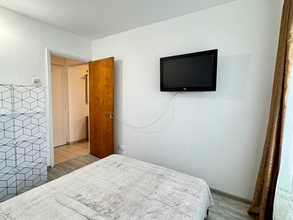Apartament 3 camere Drumul Taberei - Valea Ialomitei, et 7, decomandat