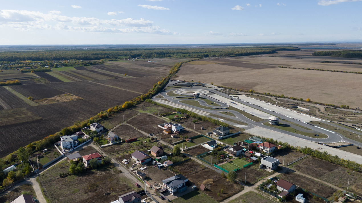 Refugiu la marginea padurii — 2822 mp de liniste in Cocani.