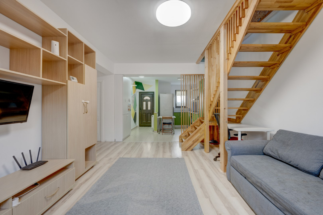 VIDRA – COMPLEX DEALUL VERDE, DUPLEX 80 MP, LOT 235 MP!