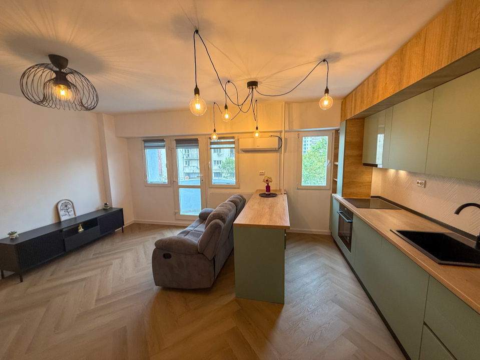 Garsoniera mobilata si utilata, prima inchiriere, Unirii-Timpuri Noi