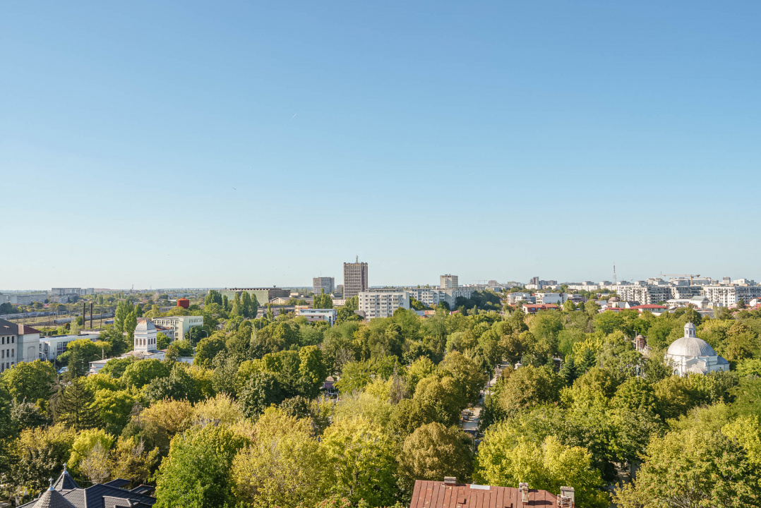 Turda - Col Ștefan Stoika, 4 camere, decomandat, '91 mp, 2 gr sanit, bloc 1983