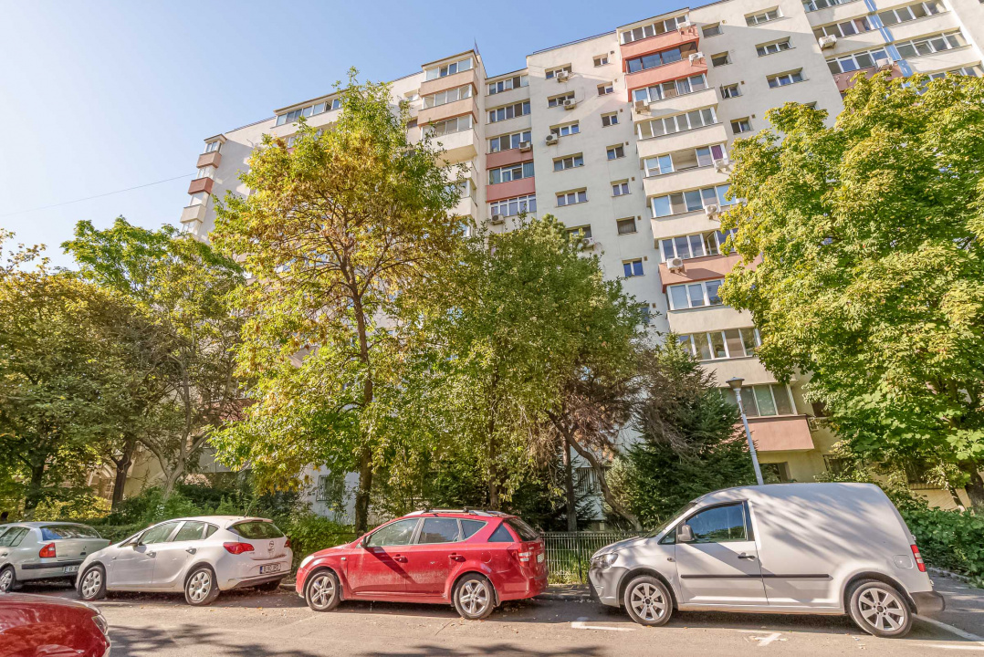 Turda - 4 camere, decomandat, '91 mp, 2 gr sanit, bloc 1983