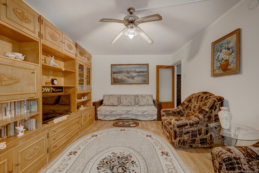 DRISTOR – STRADA IOSIF ION, APARTAMENT 2 CAMERE, ETAJ 4/4, 52MP!