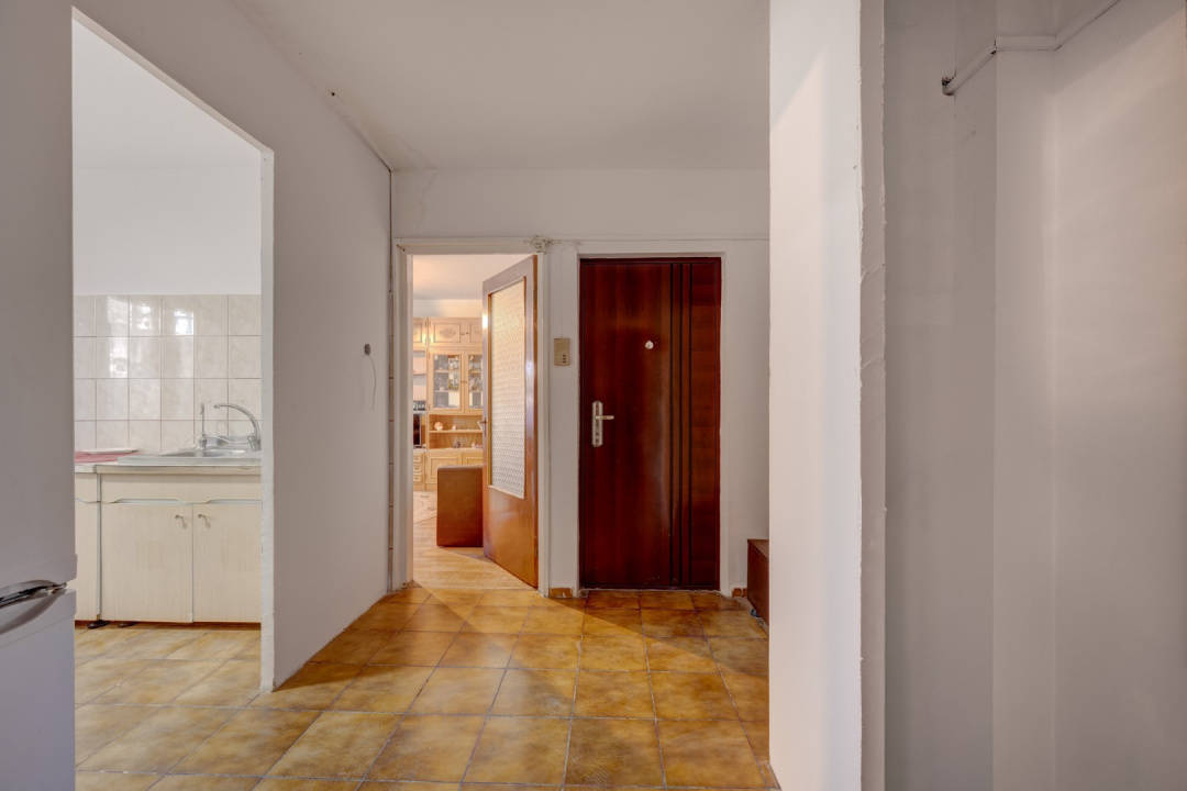 DRISTOR – STRADA IOSIF ION, APARTAMENT 2 CAMERE, ETAJ 4/4, 52MP!