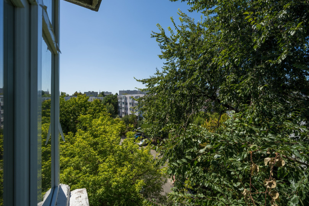 DRISTOR – STRADA IOSIF ION, APARTAMENT 2 CAMERE, ETAJ 4/4, 52MP!