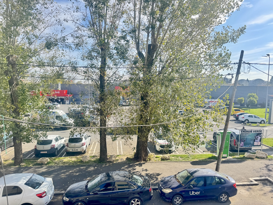 Spațiu comercial/birouri de închiriere, P+1+M, 260 mp, deschidere dubla, curte 